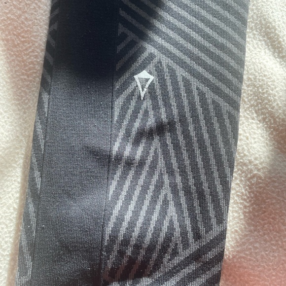 Ivviva seamless leggings - Picture 2 of 2